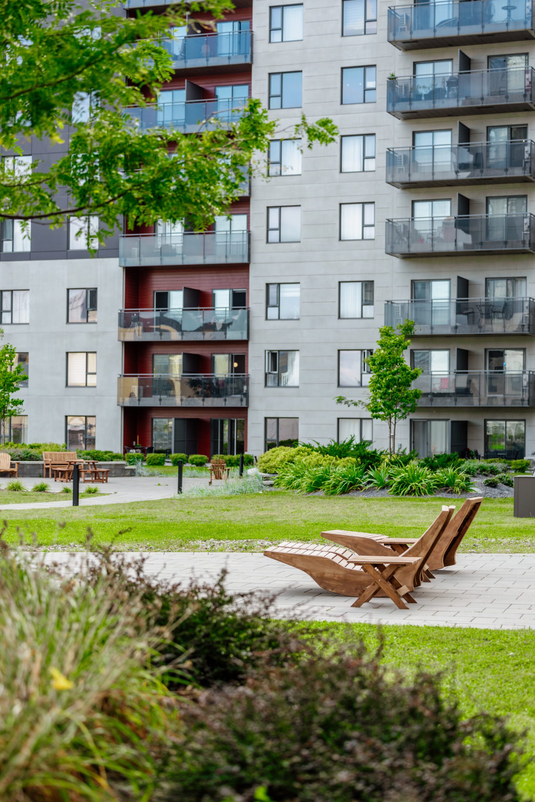 Private urban park at U-Bahn Condos